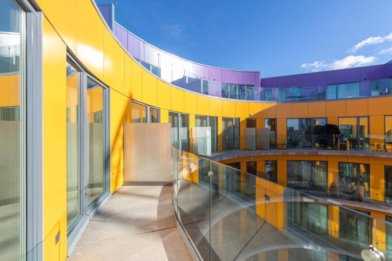 4Bdr Modern And Stylish Apartment Near Kadriorg With Free Parking タリン エクステリア 写真