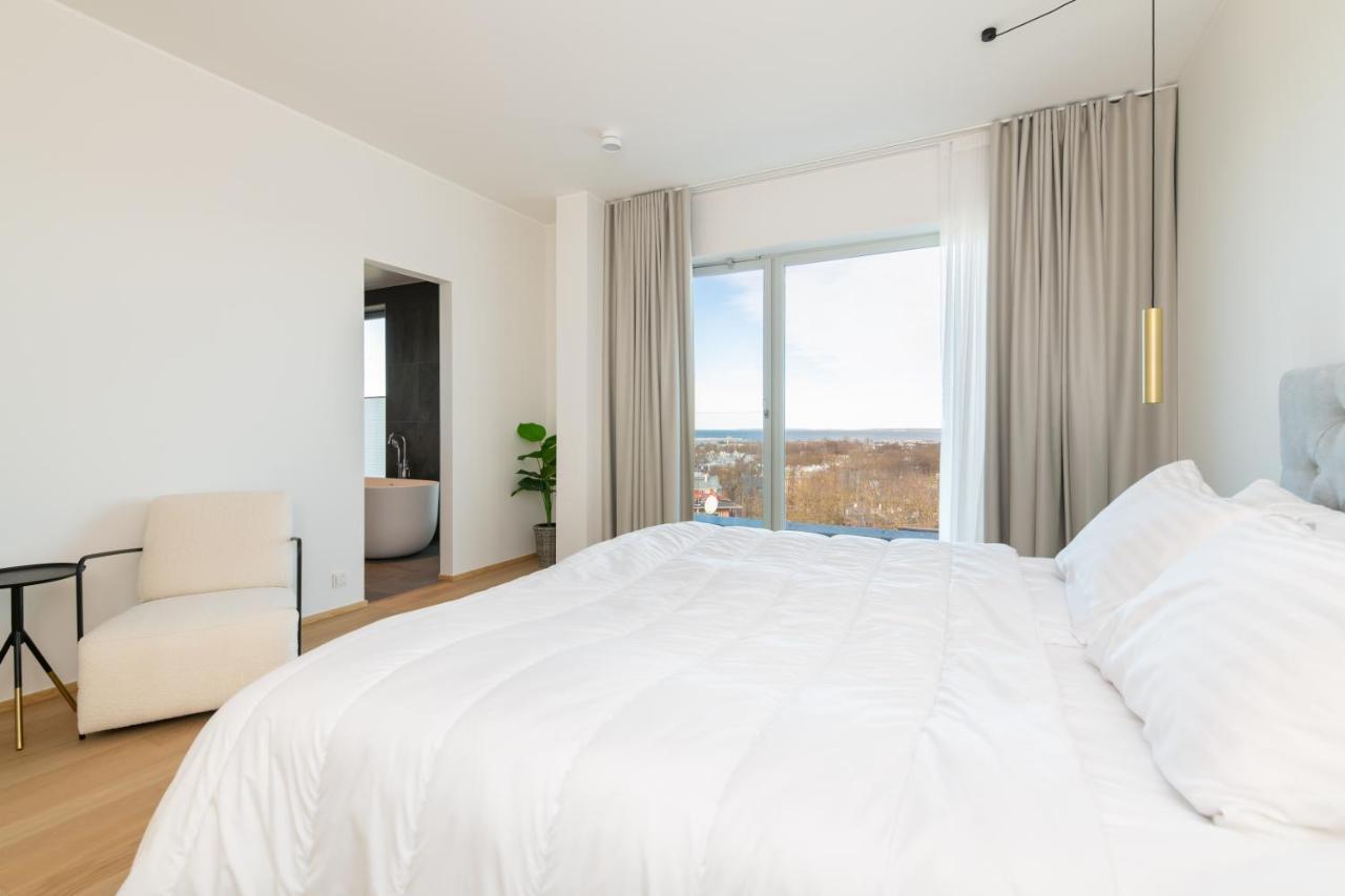 4Bdr Modern And Stylish Apartment Near Kadriorg With Free Parking タリン エクステリア 写真